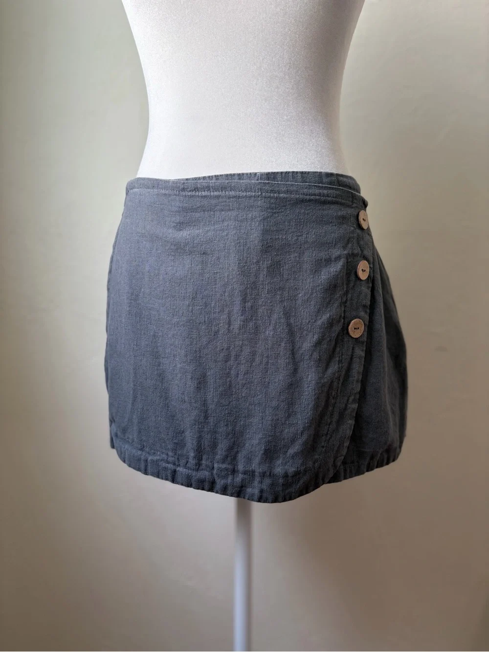 Love Tree Gray Linen Blend Wrap Skort Button Front Elastic Back Large